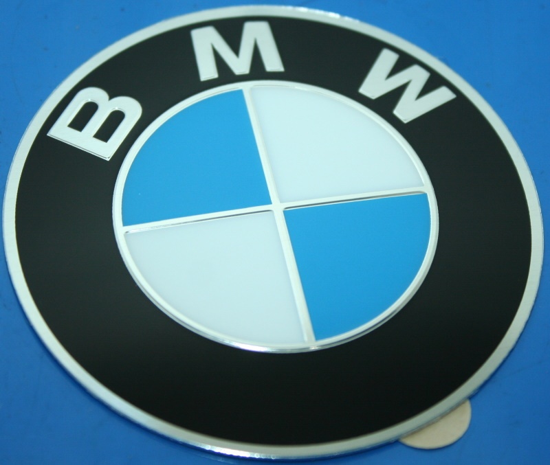 Placchetta BMW 70mm /6- lettere bombato