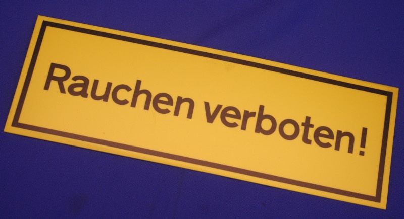 Hinweischild Rauchen verboten gelb ca. 35x12 cm
