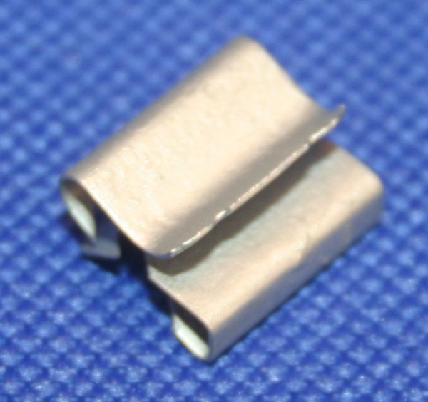 Klammer Scheinwerferrahmen C1