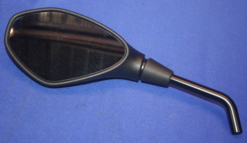 Spiegel G650X links