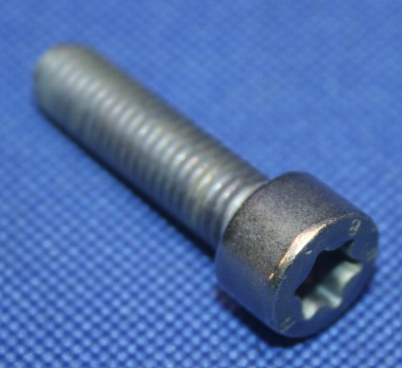 Innentorxschraube M8x30 z.B Gabel RnieT u.va.