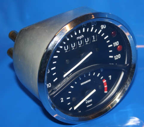 Ein 7-Farben-Auto-Drehzahlmesser Tacho-Messgerät 0 ~ 10000 U / min Meter 2  52 mm Universal-Automotor Weiß LED-Zähler Zeiger U / min 12 V Benzin