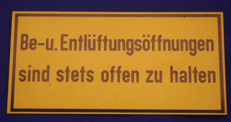 Hinweisschild Be--Entl&uuml;ftungs&ouml;ffnungen gelb ca. 20x10 cm