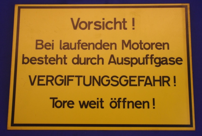Hinweisschild Vorsicht b.laufenlassen d.Motoren Verg.35x25cm