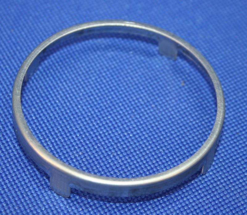 anello di fissaggio cristallo fanalino post. R25-R68