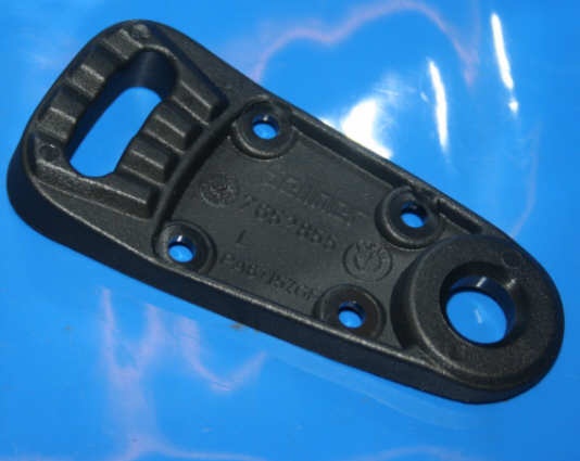 Distanzstück Windschutzscheibe li.R1150GS